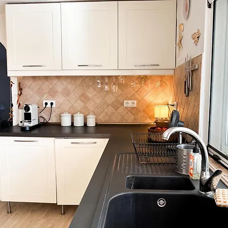Tivissa Apartament *